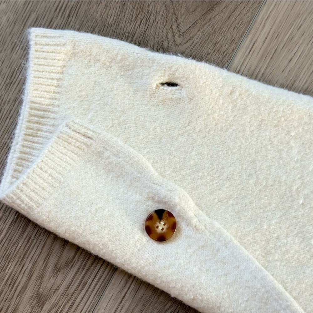 French Connection White Turtleneck Sweater Oversized Special Cuff Design - Picture 4 of 8